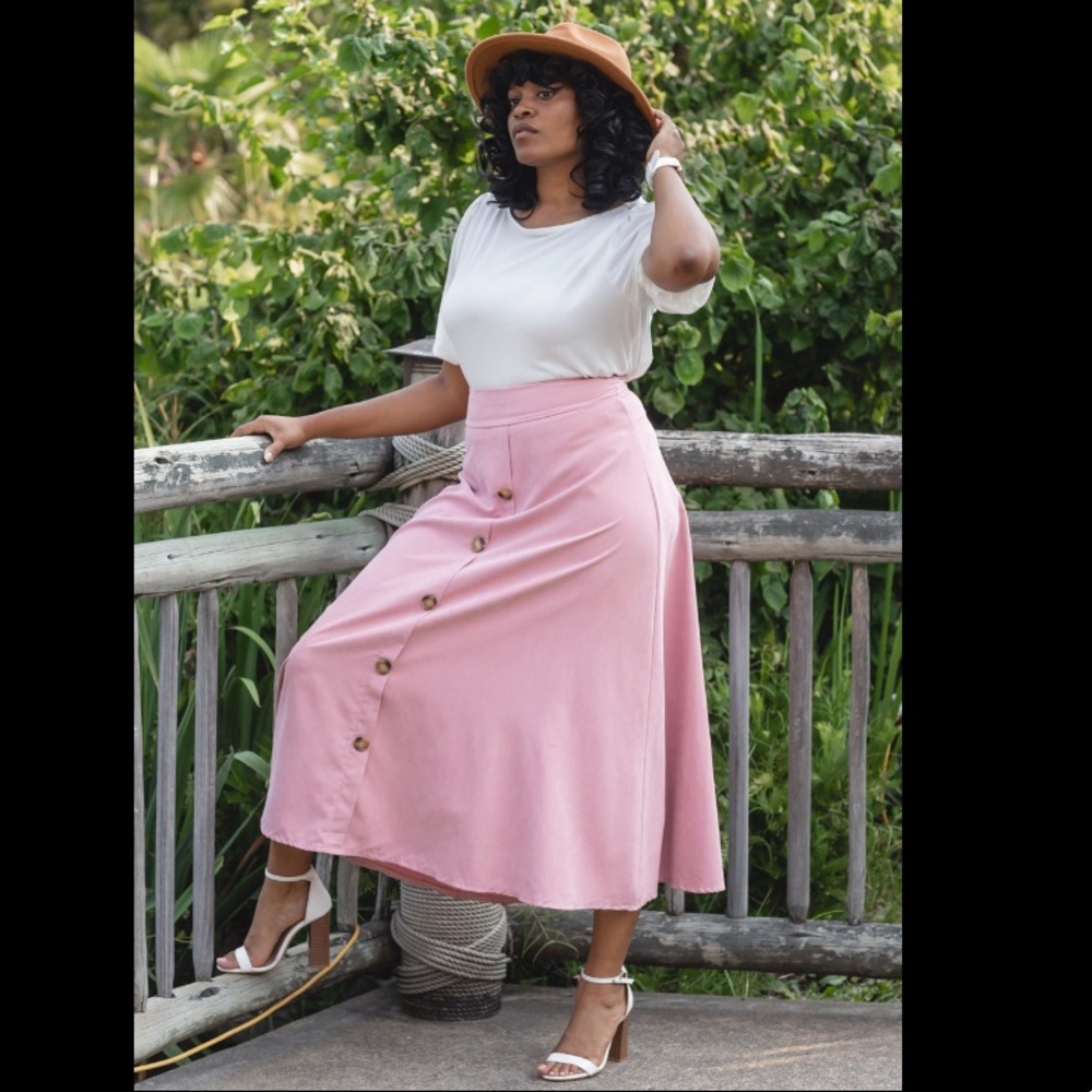 Elegant Pink Maxi Skirt